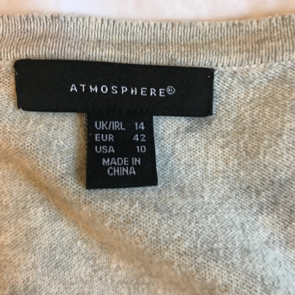 Cardigan 🕊 - Picture 3 of 3